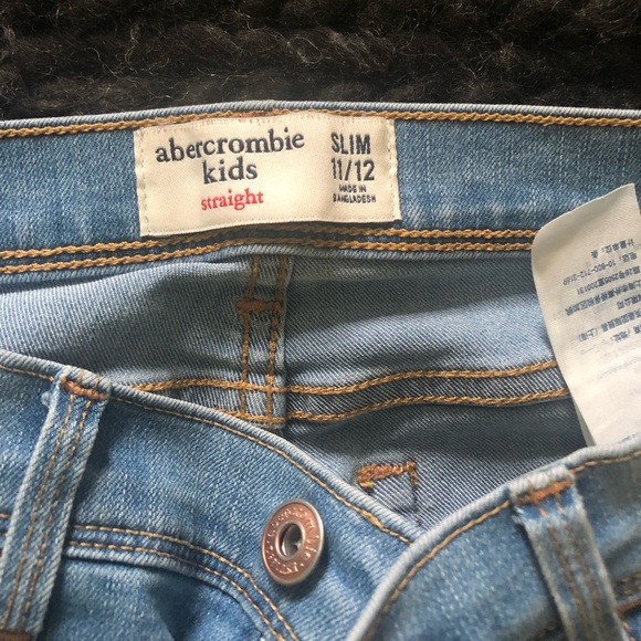 One of a kind vintage embroidered straight jeans - Picture 3 of 6